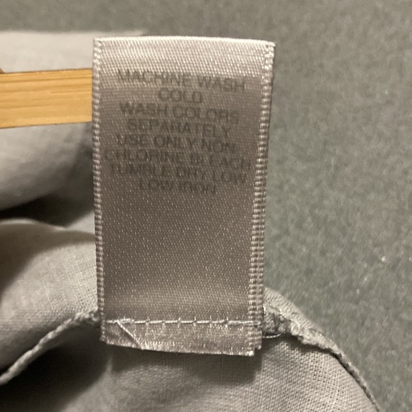 Avenue grey Embroidered button
down 3/4 sleeves blouse women's size 22/24 - Picture 12 of 12